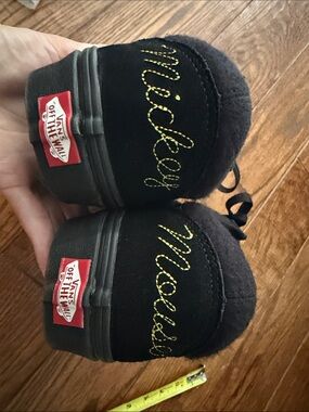 Mickey Mouse Vans Men’s Size 10.5